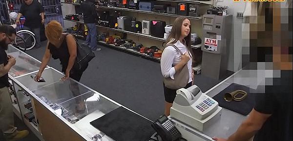 Big ass lady gets screwed by pawn keeper